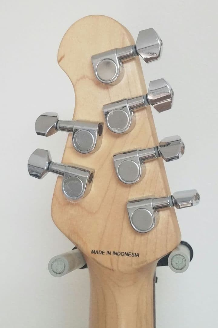 Sterling by MUSICMAN SUB CUTLASS SSS
