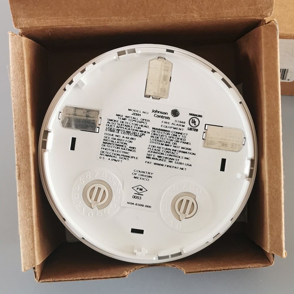 NEW JOHNSON CONTROLS J2351 J2351 FAST SHIPPING