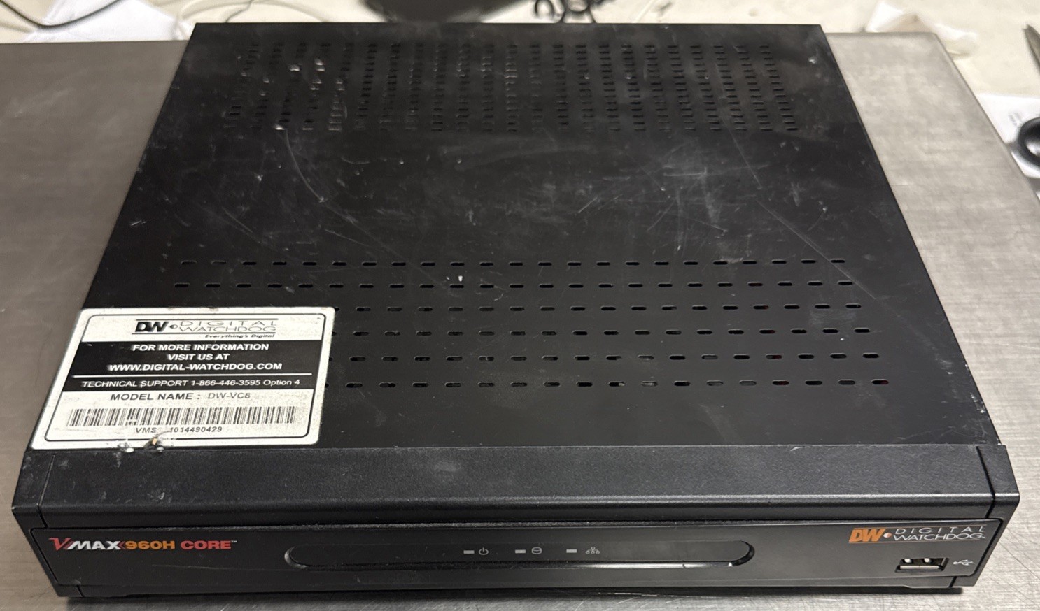 Digital Watchdog DW-VC8 VMAX Core 8-Channel DVR 1TB HDD - Factory Reset - NO AC