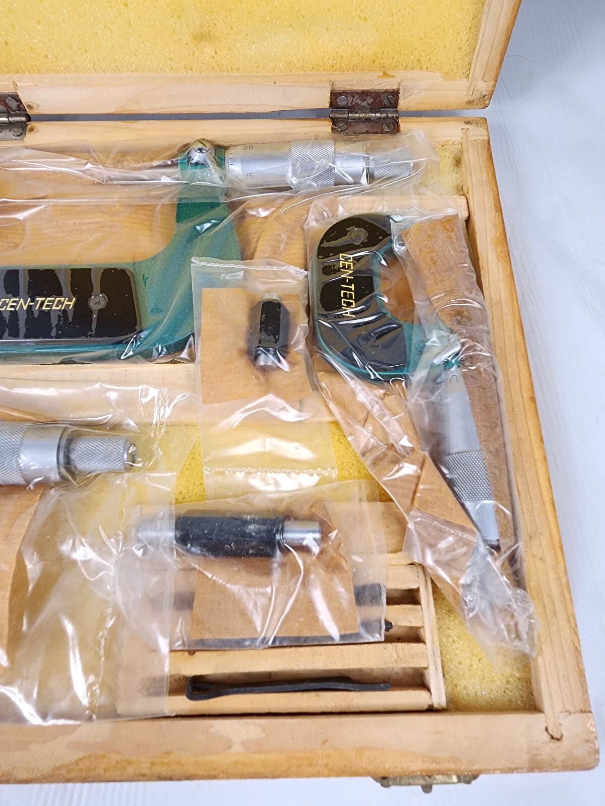 CEN-TECH micrometer 3piece set centech micrometer set of 3 #P5043