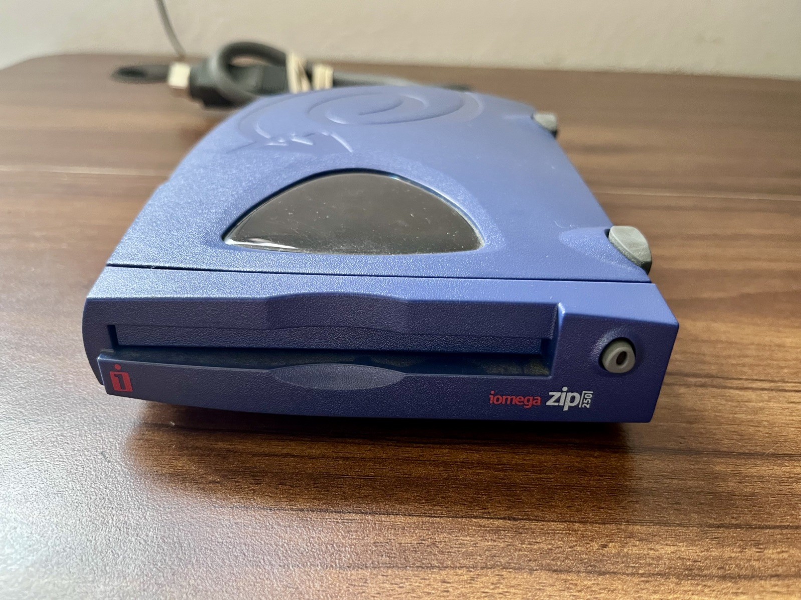 Iomega Zip 250 Z250P Parallel External Drive with cable, UNTESTED, No Charger