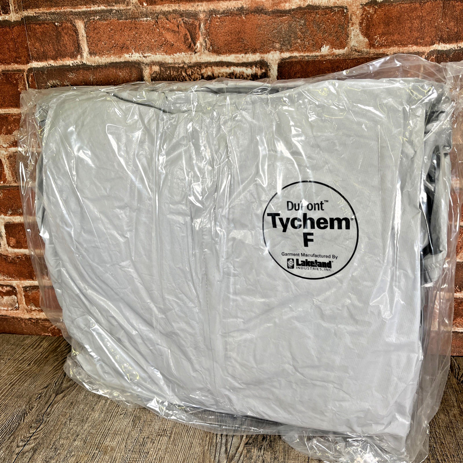 DuPont Tyvek Tychem F Encapsulated HAZMAT Suit w/ PVC Window – Lakeland 60406W