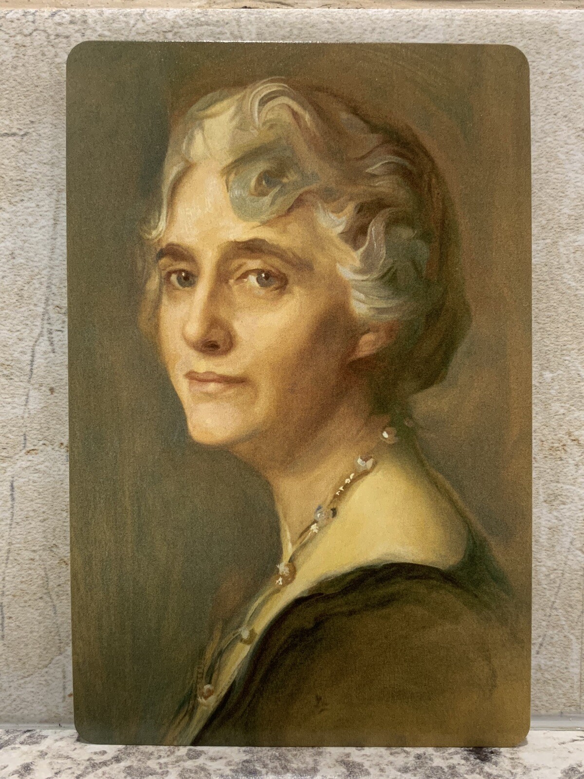 (Fax-Pax) First - Ladies LOU HENRY HOOVER  (Fact Card)