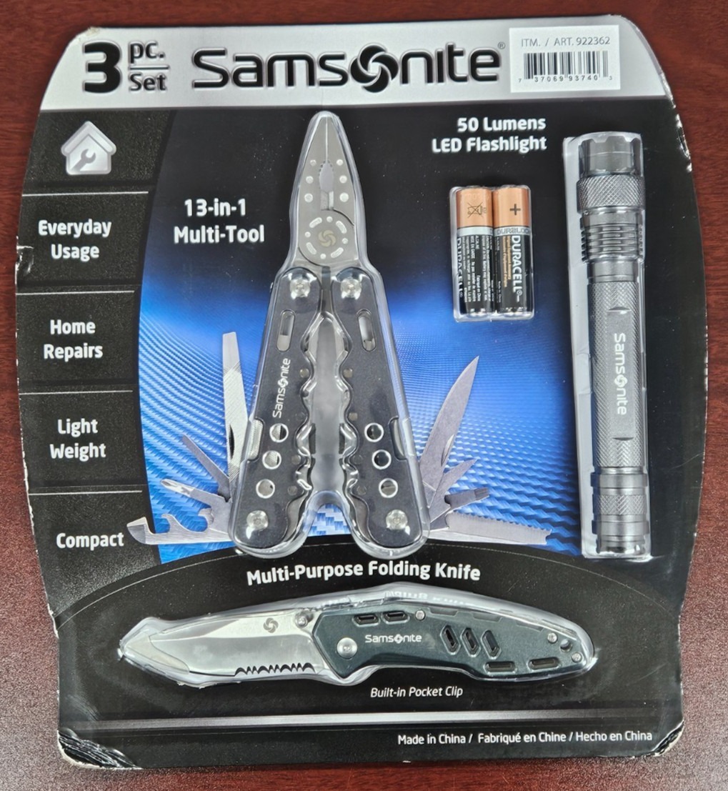 Samsonite Gift Set  13-in-1 Multi-Tool + Flashlight + Folding Knife & Batteries