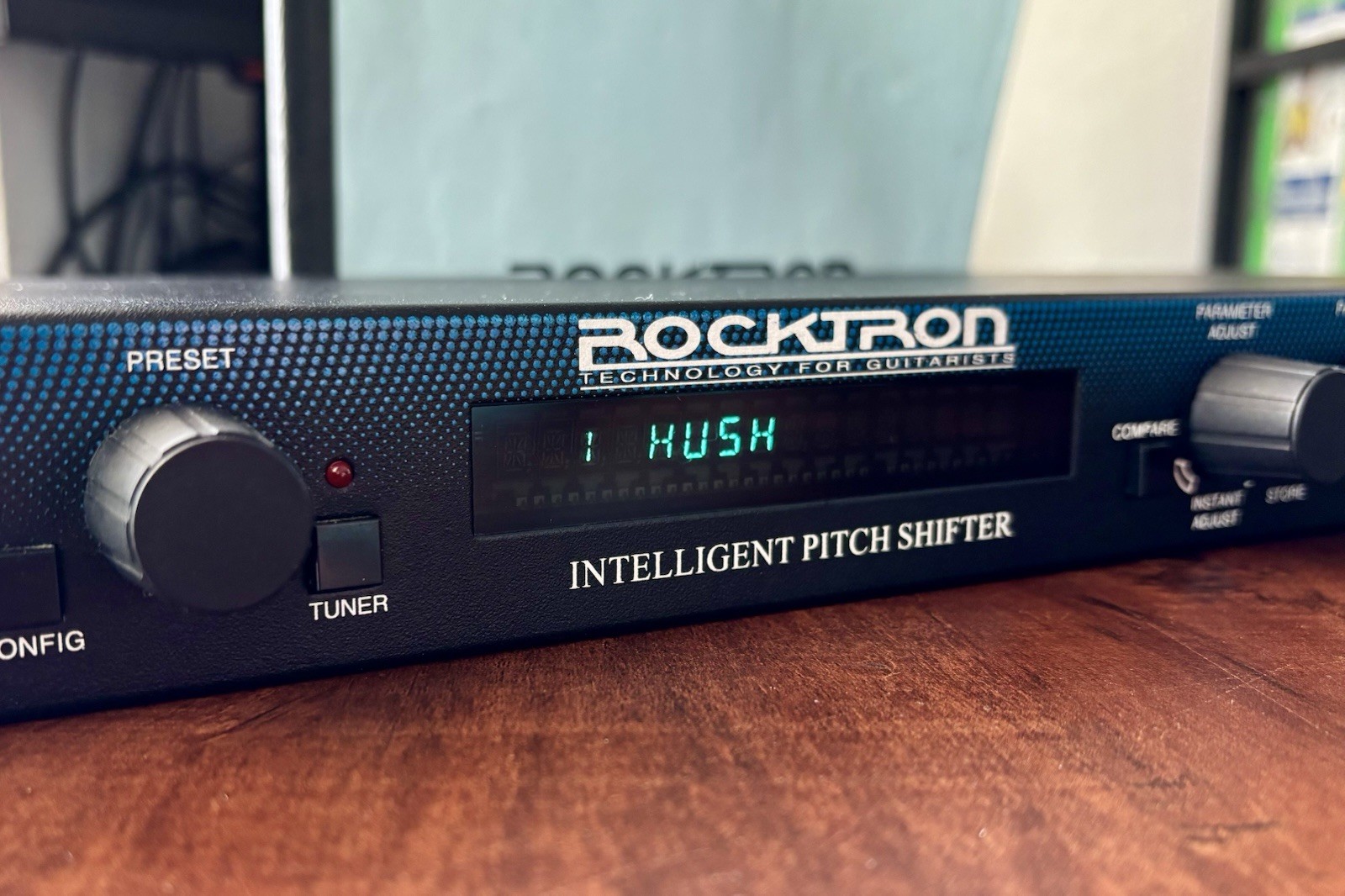 Rocktron Intellipitch Intelligent Pitch Shifter & Multi-Effects Rack Unit