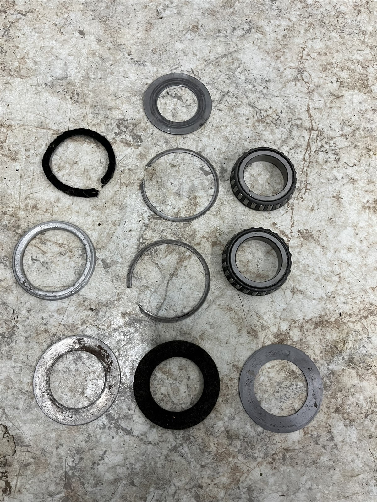 Cleveland 40-86A rim hub dust seals 153-00400 153-00300 154-01300 155-00100