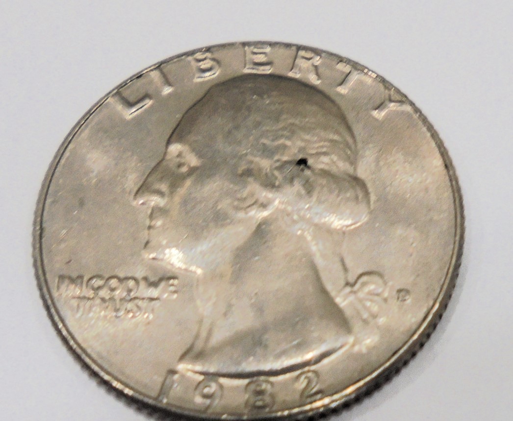 NICE 1982 d  Washington QuarterCHOICE  #189 HAS A  DARK SPOT HARD FIND
