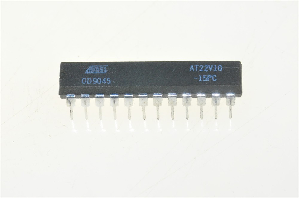 New (7pcs) AT22V10-15PC ATMEL IC Programmable