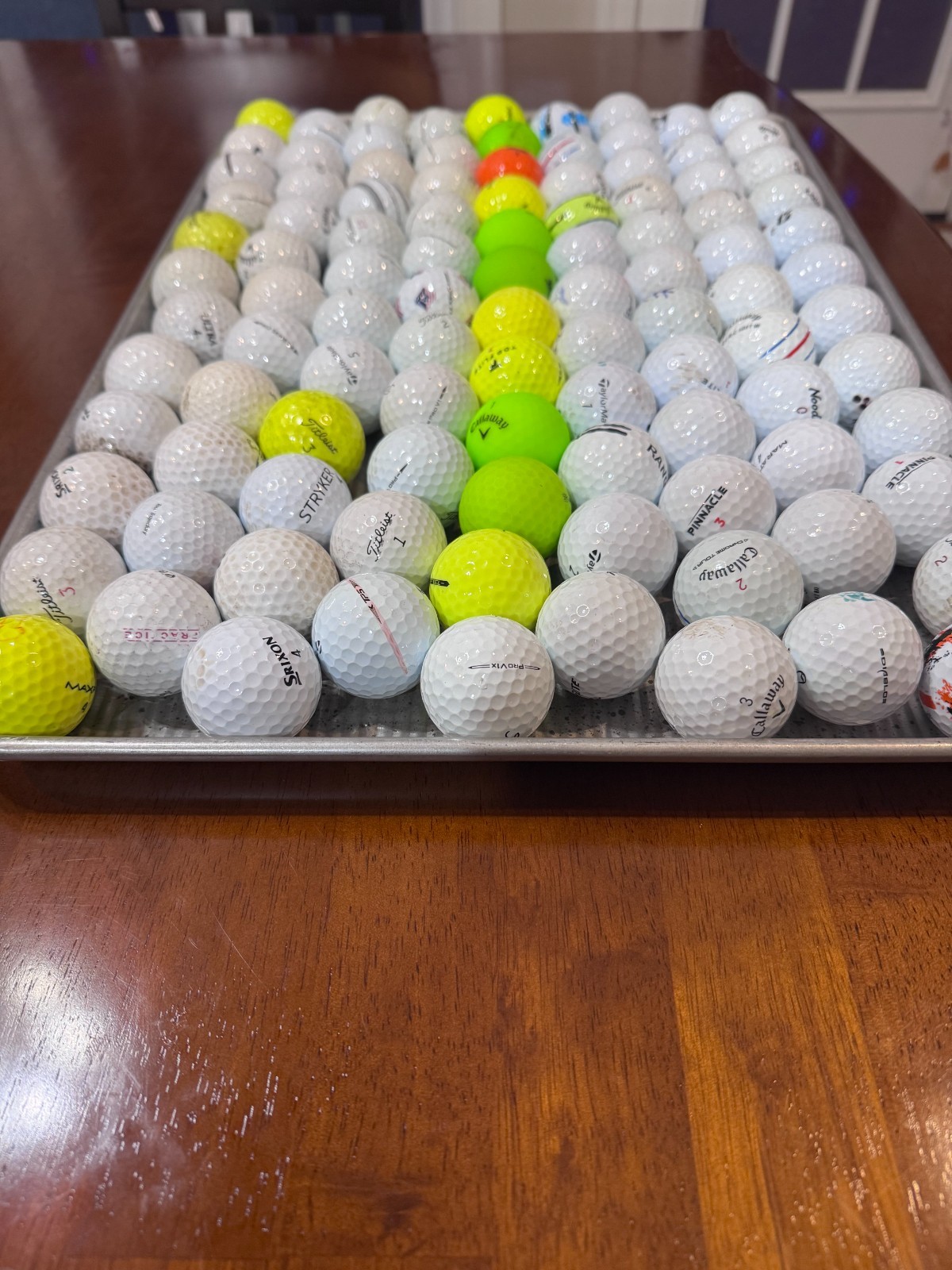 100 Assorted 4A Golf Balls