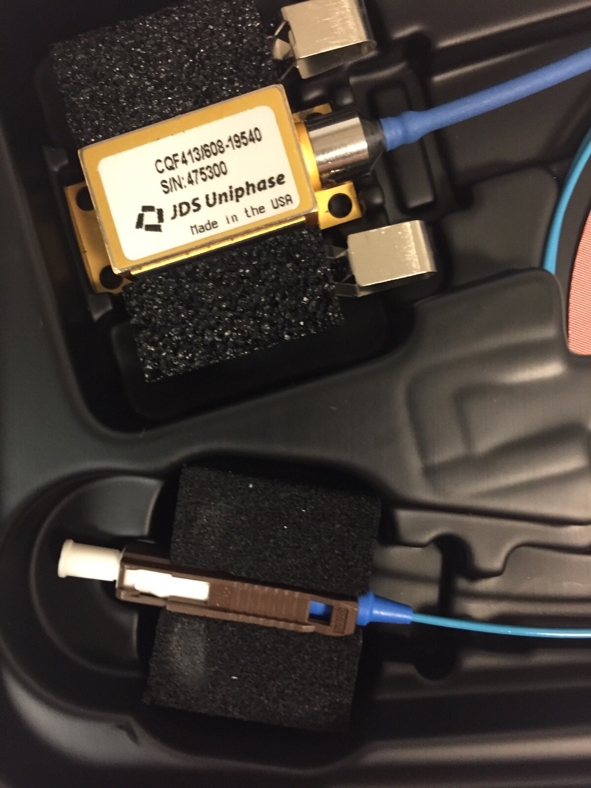 CQF413/608-19540 JDS Uniphase Long wavelength diode laser with fiber pigtail