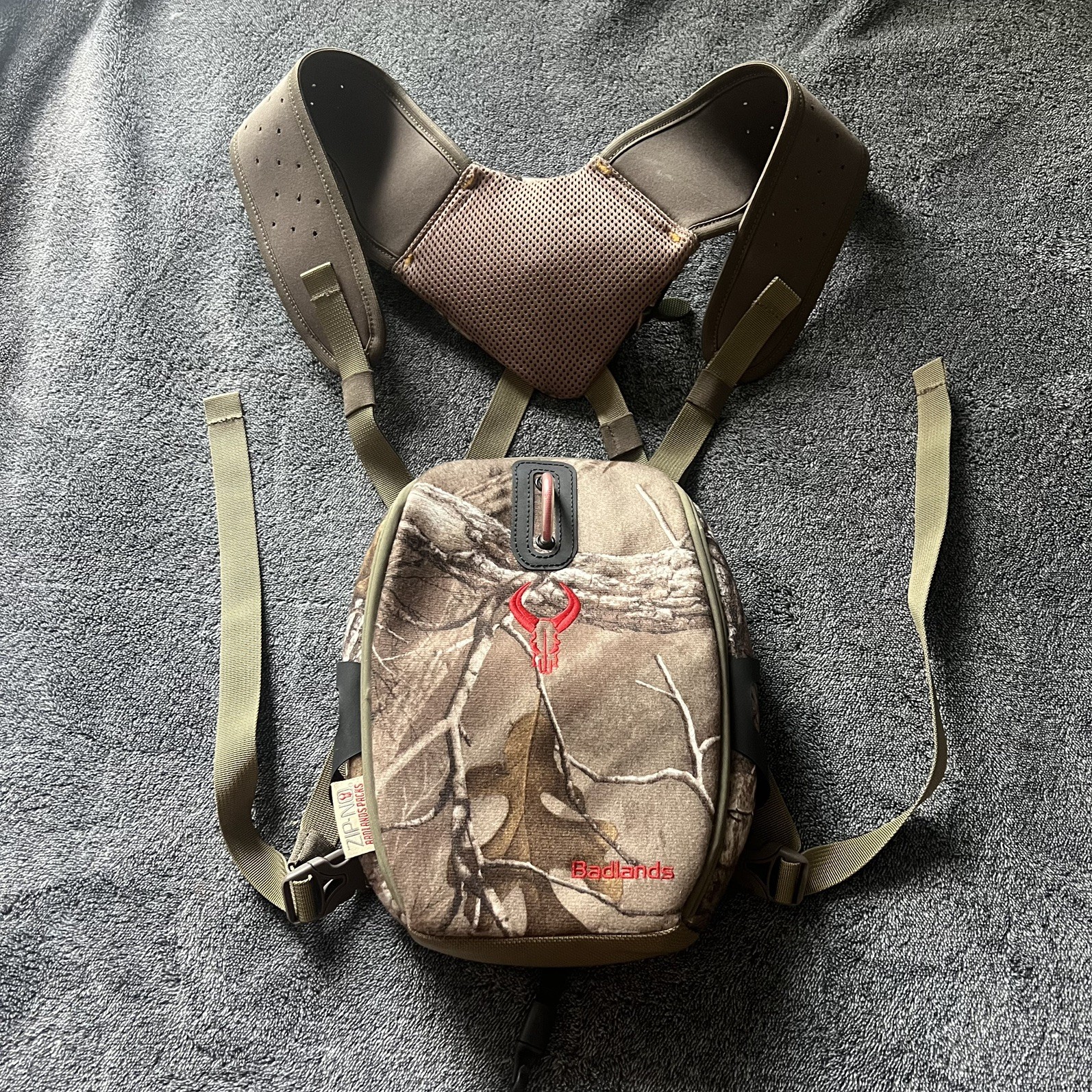NEW Badlands Bino MAG Case Binocular/Rangefinder Harness Hydration REALTREE CAMO