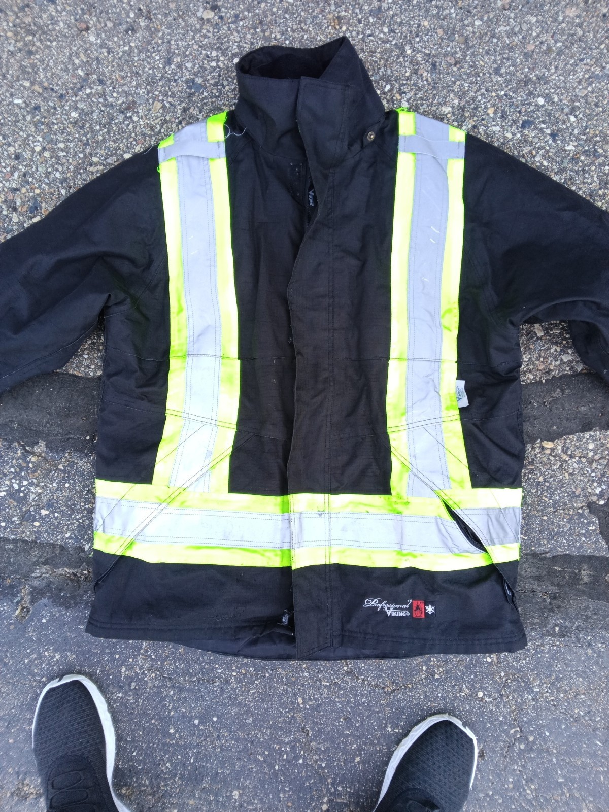 VikingWear Insulated Journeyman 3000 FR Visibility Jacket Size M Fire Proof