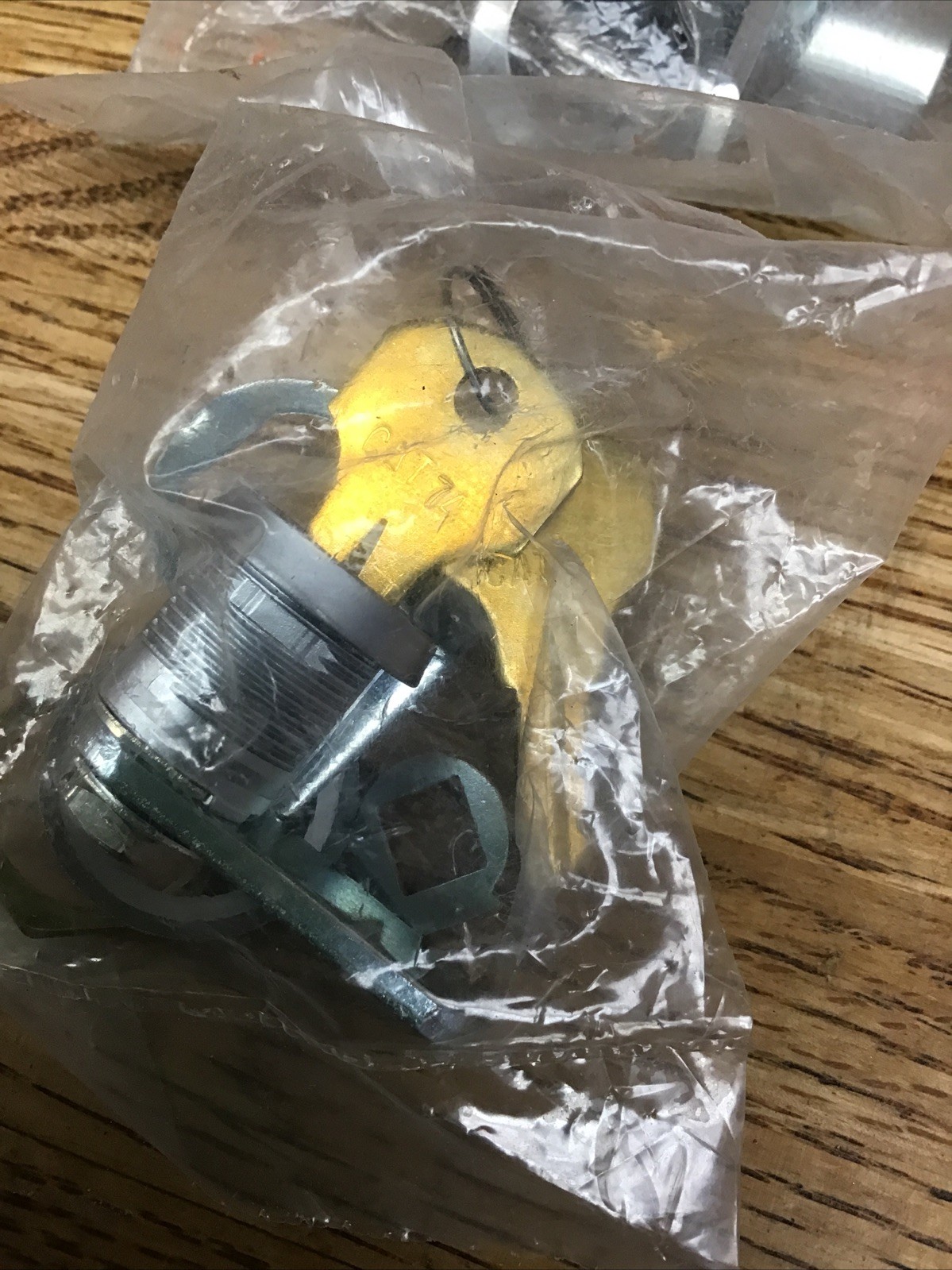 4 Pcs Cabinet Locks with Keys, Am Locks Assorted