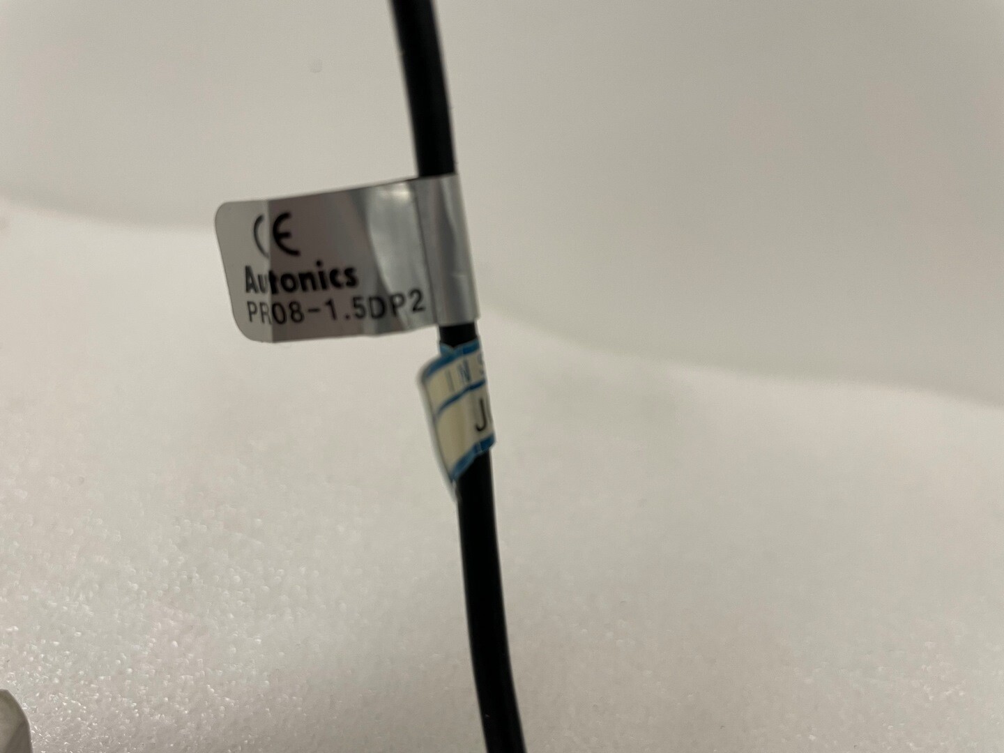 UCV Ham-let HM20 4VKLC GF4 PXDP2 + Sensor Autonics PR08