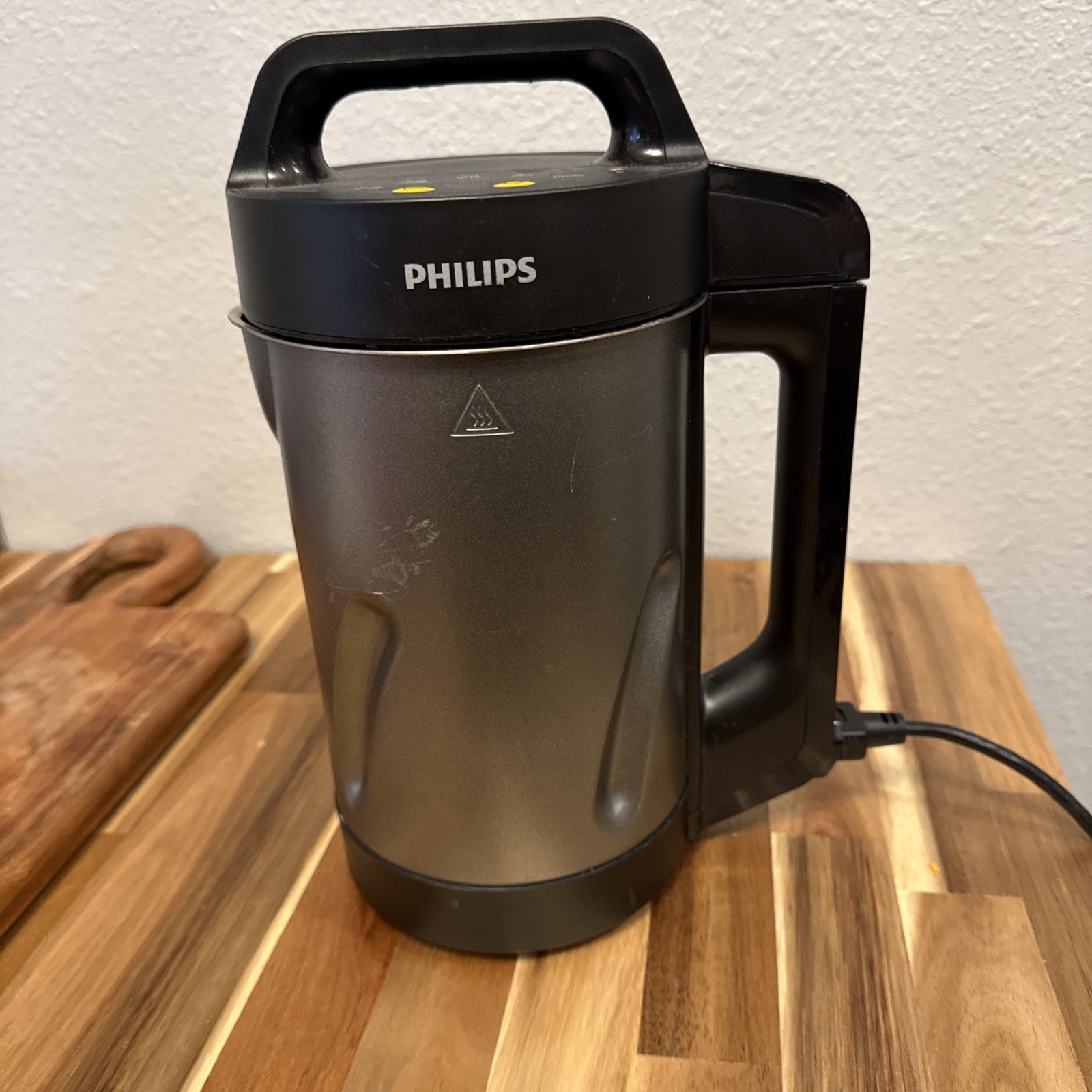 Philips HR2204 Viva Collection Soup Maker  1.2 L 2-4 servings 6 Pre-set Program
