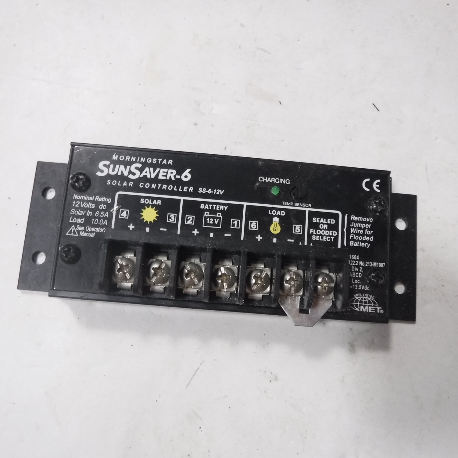 Morningstar SS-10L-12V Solar Charge Controller