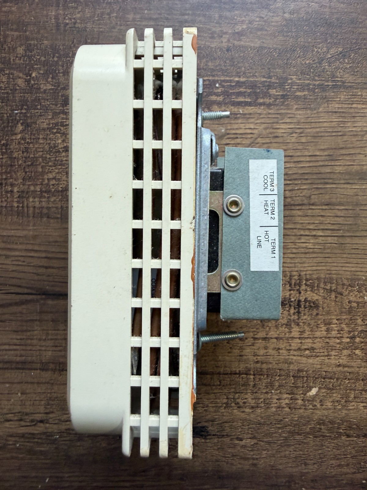 Johnson Controls T26S-18C Thermostat 40-90f