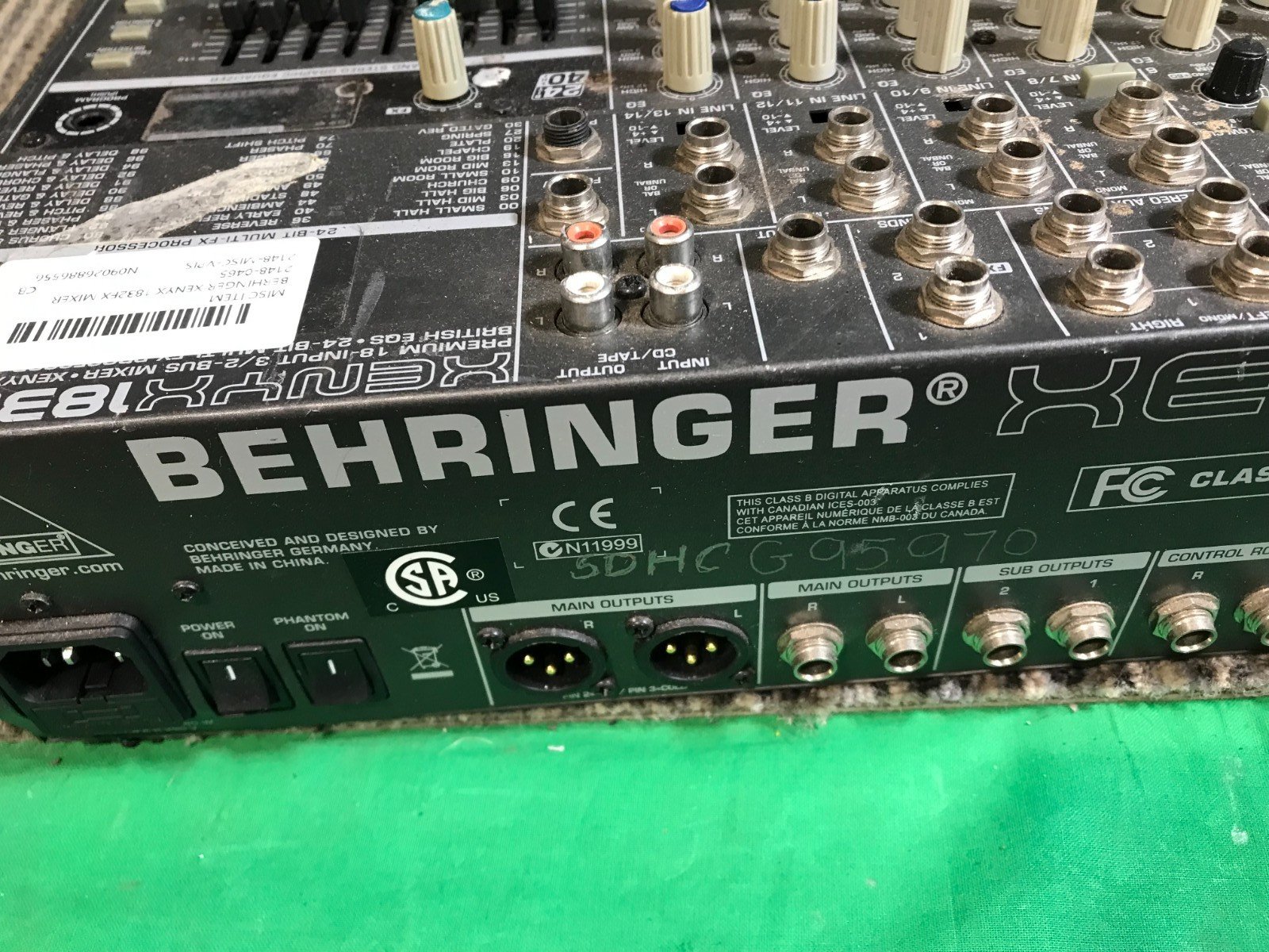 BEHRINGER XENTX 1832 FX 18 INPUT MIXER