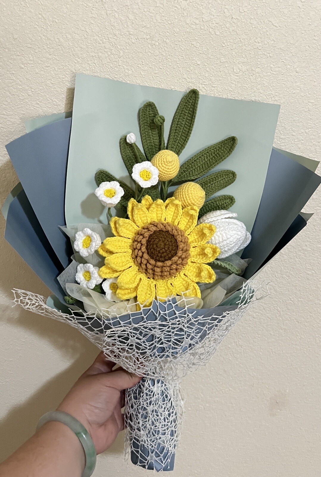 Crochet yarn bouquet