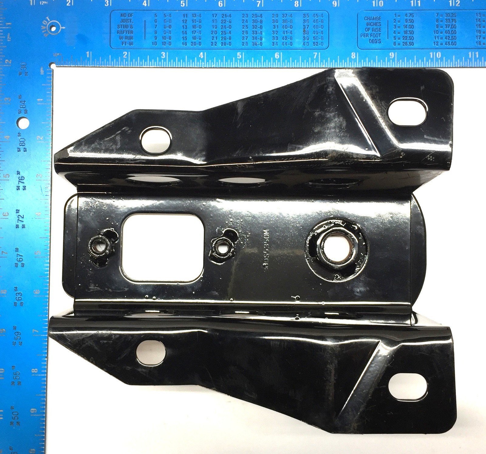 Mack Truck Support Bracket 25129715 NOS