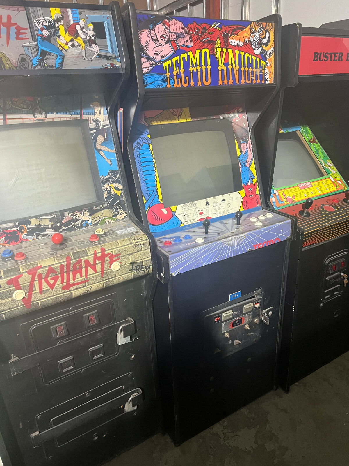 TECMO KNIGHT ARCADE MACHINE by TECMO 1989 (Excellent Condition) *RARE*