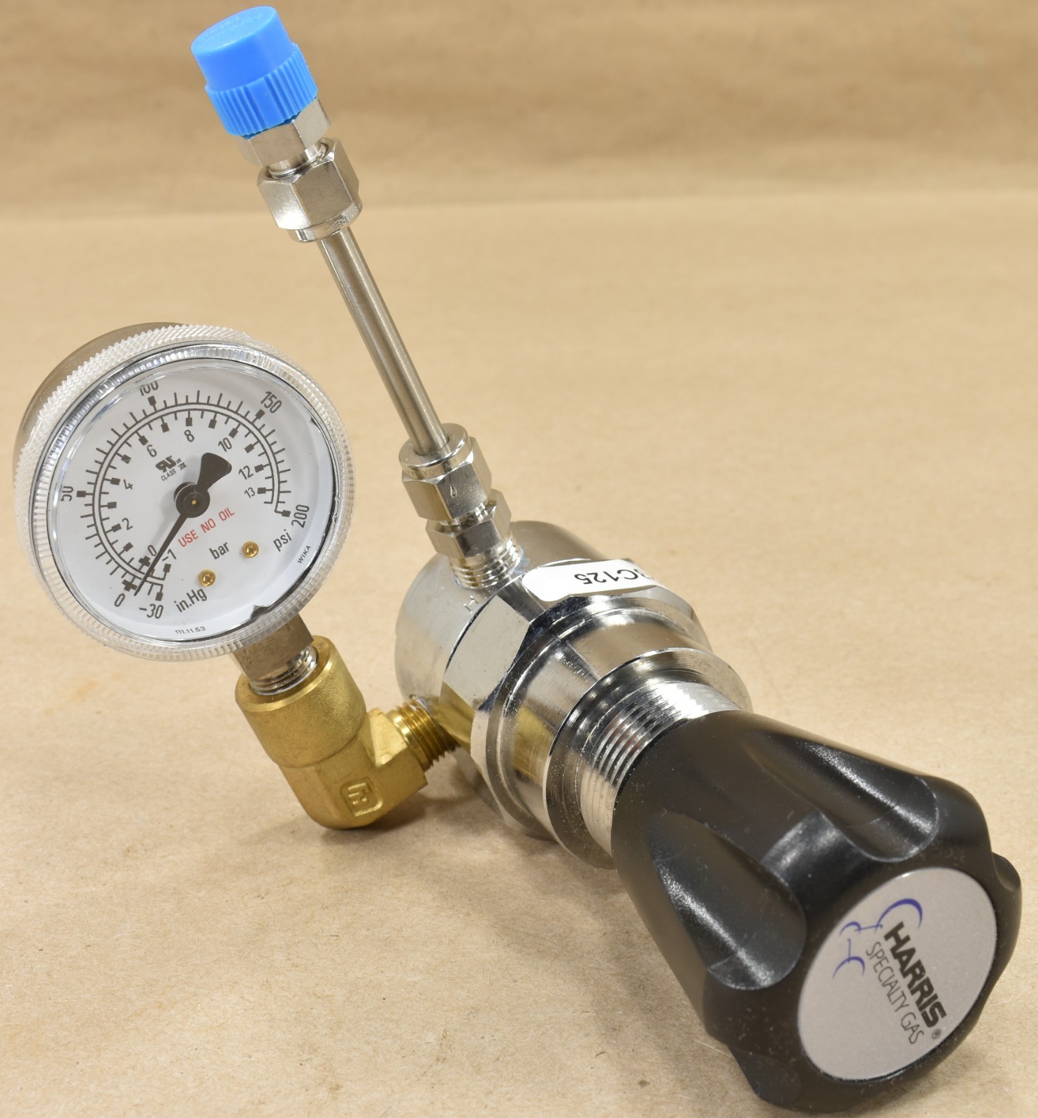 Harris 723C-125, Ultra-High 1/4" Pressure Regulator w/ Outlet Tube, 3000 PSIG