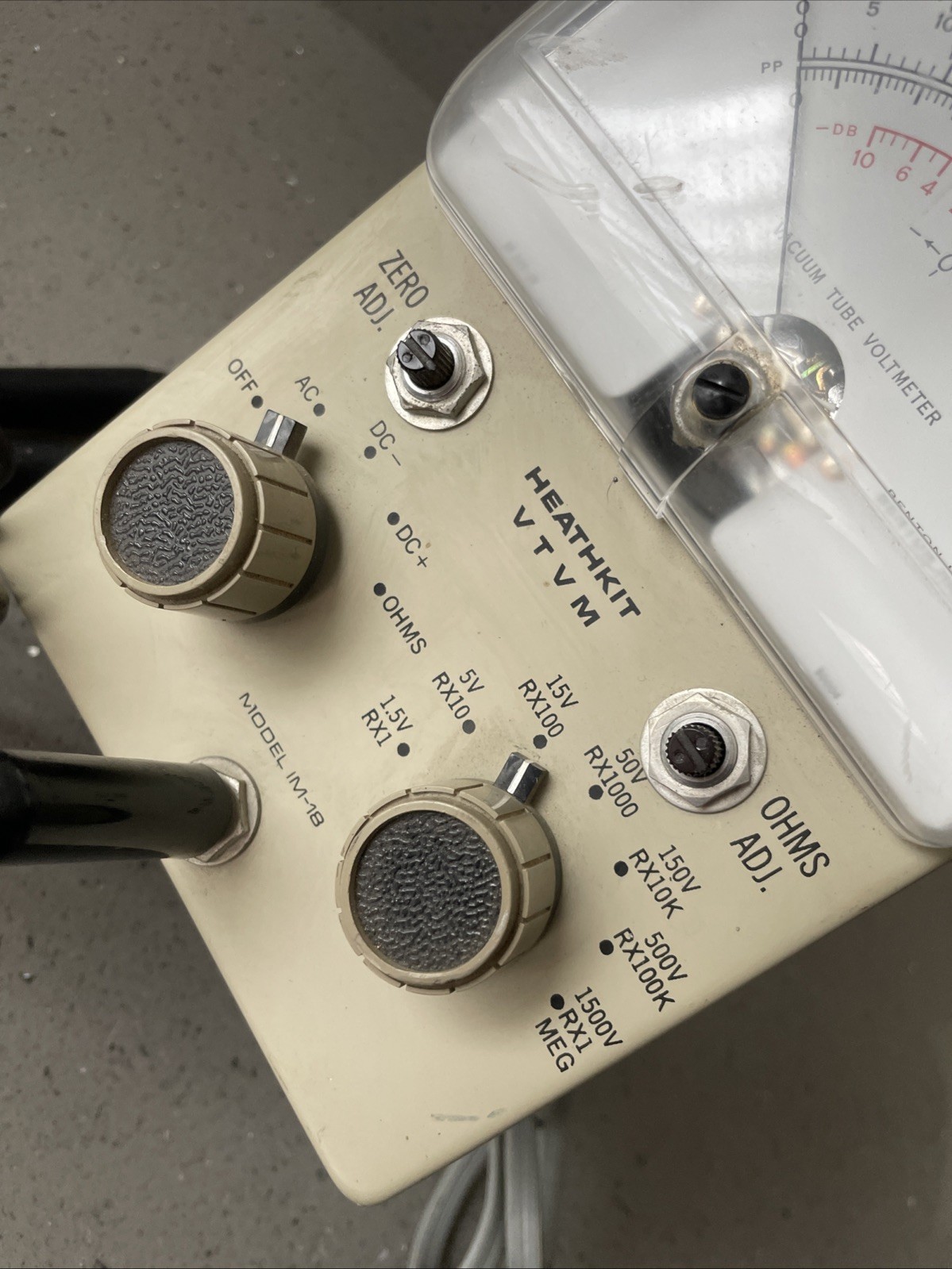 Heathkit Model IM-18 VTVM Vacuum Tube Voltmeter untested