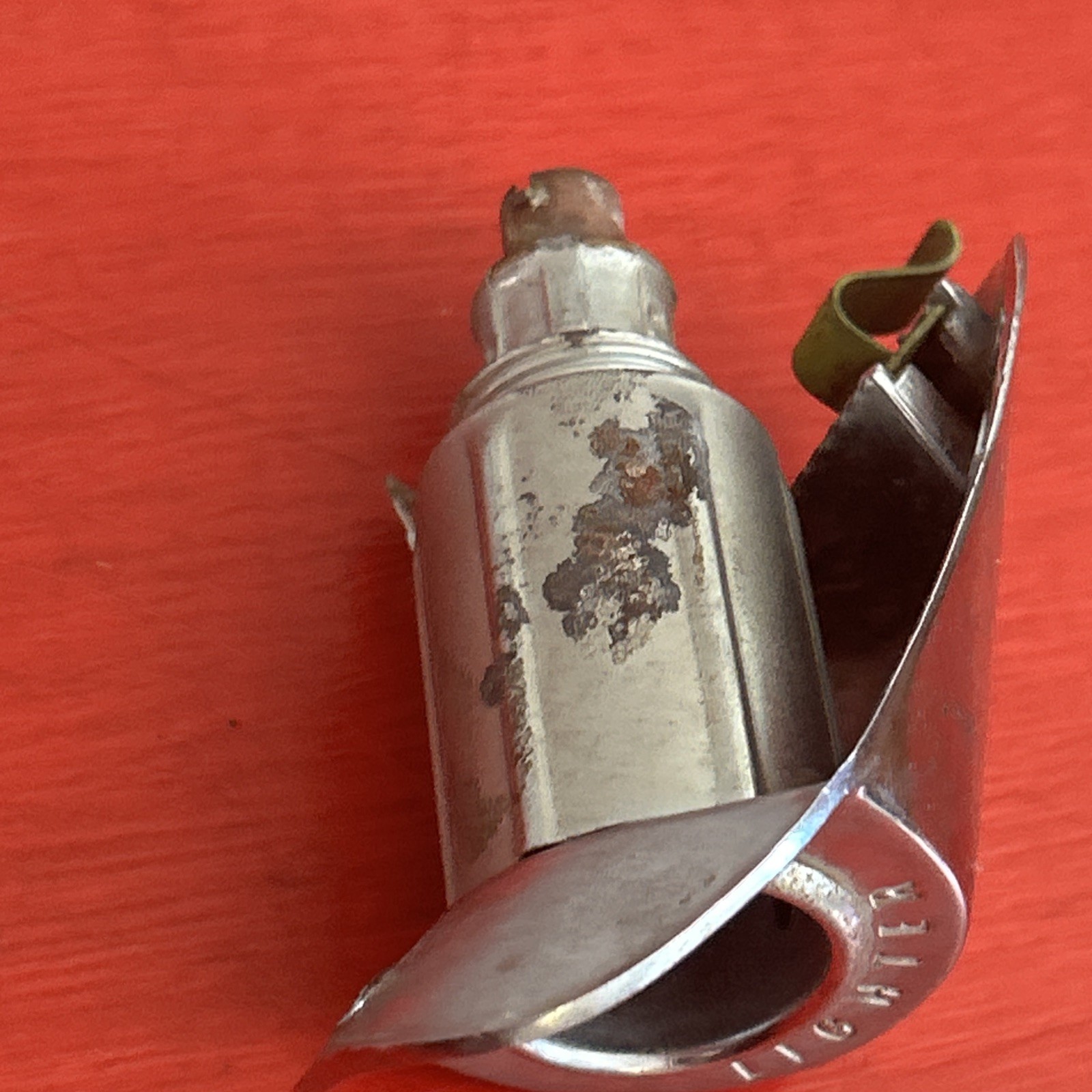 Vintage Lighter Socket 4762351 RH Dash Mount 1960 Buick ?