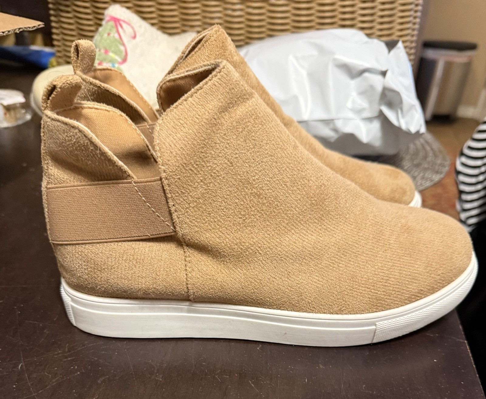 boots womens 8.5 brown boot sneakers