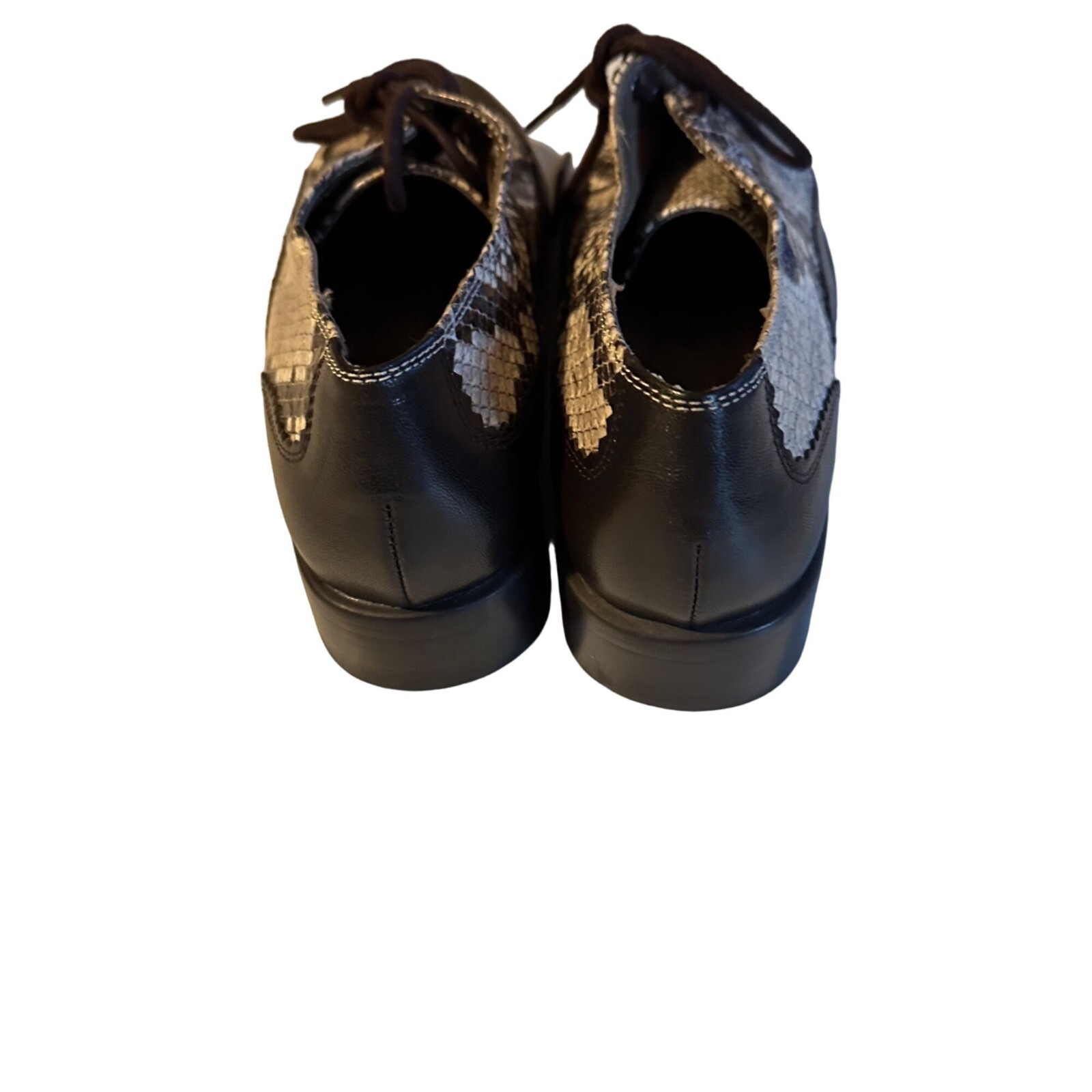 Aerosoles brown snake print lace up loafer size 8 M