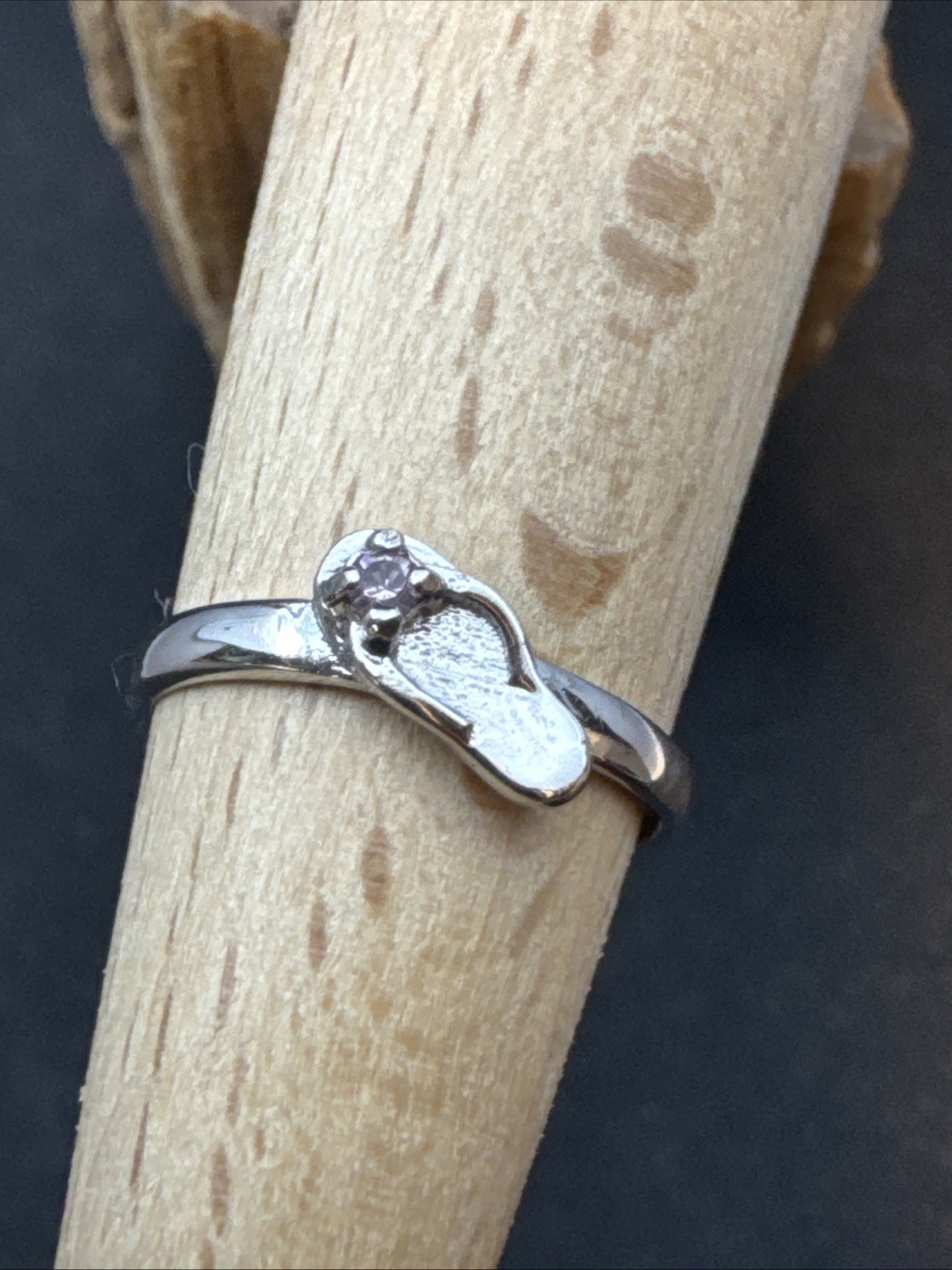 Rhodium Plated .925 Sterling Silver Toe Ring Flip Flop With Light Pink CZ