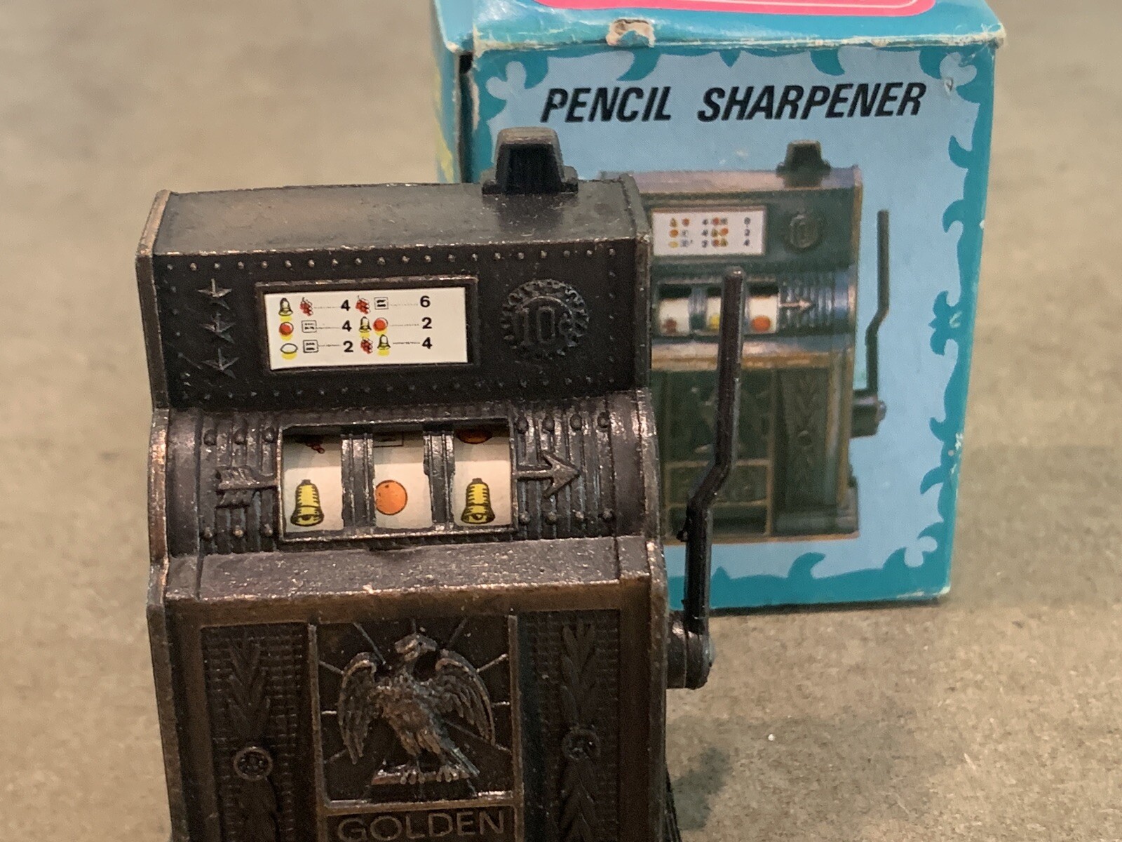Antique Finished Die-cast Miniature SLOT MACHINE Pencil Sharpener
