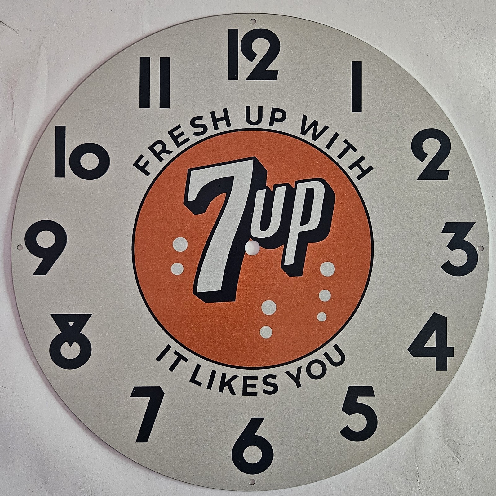 7-Up Clock Face for NPI, Lackner neon clock