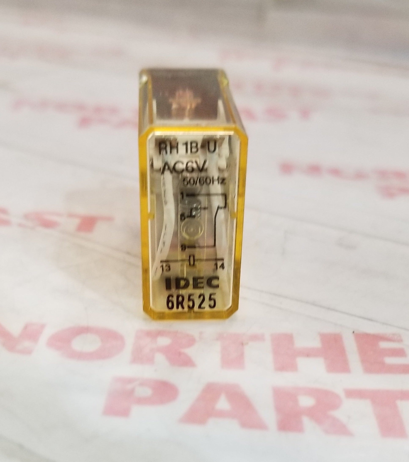 IDEC RH1B-UAC6V
