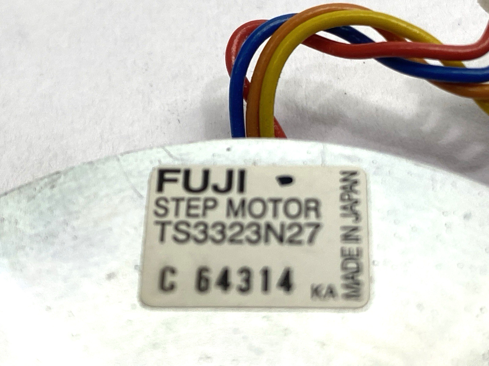 Fuji TS3323N27 Step Motor