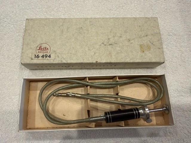 VINTAGE LEITZ WETZLAR 16494 DUAL CABLE RELEASE ORIGINAL BOX MADE IN GERMANY