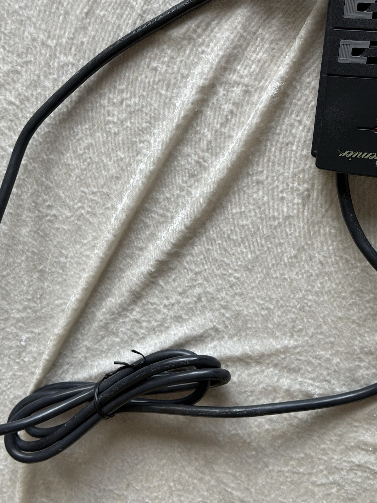 Woods High Performance Computer and Modem Surge Protector (Model #5710).PreOwned
