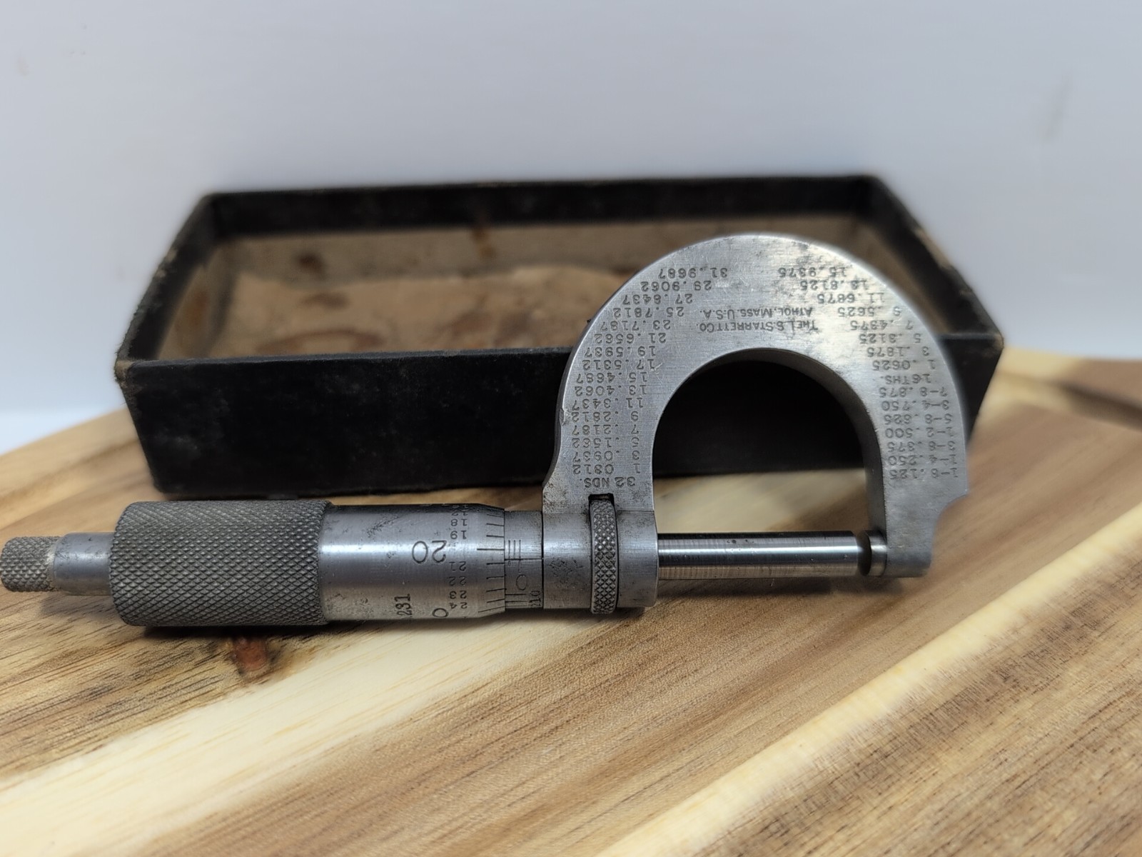 Starrett Micrometer Caliper 231F wBox 1"-Ten-thousandths EUC +instruction/wrench