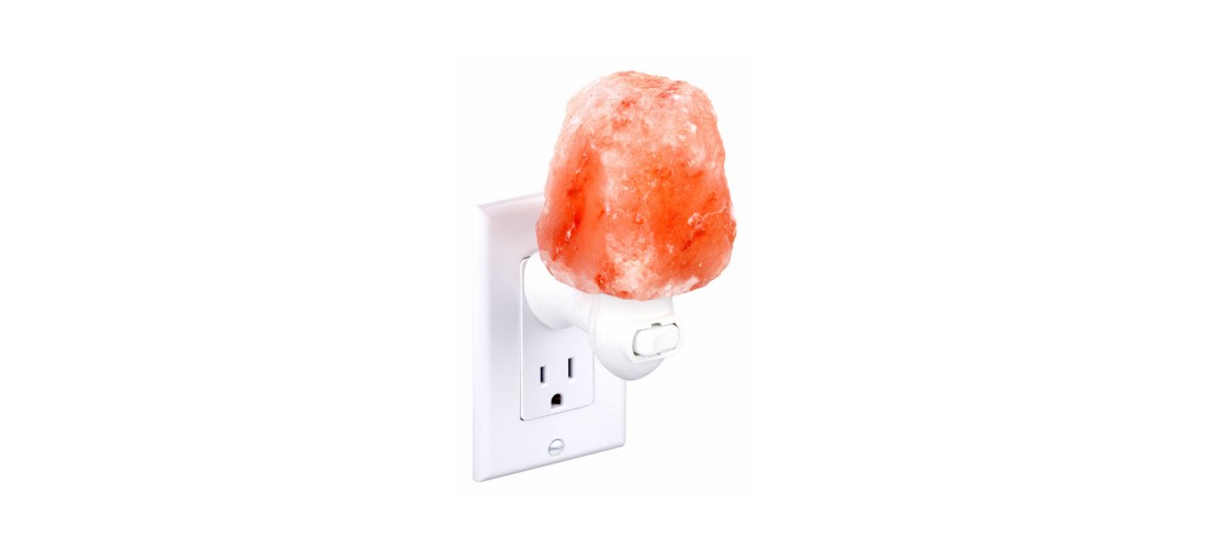 Night Light Manual Plug-in Himalayan Salt Incandescent White