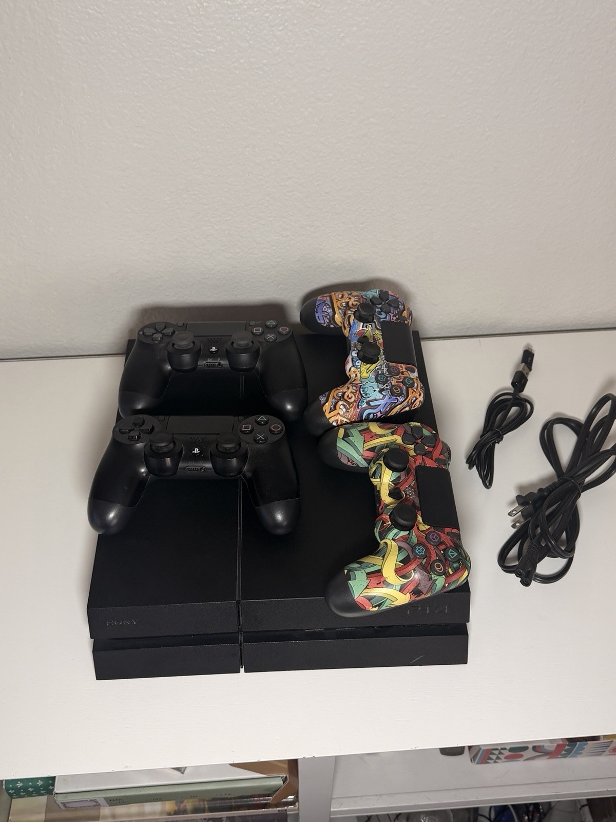 Sony PS4 500GB Black Console Bundle w/ 4 DualShock 4 Controllers Wi-Fi