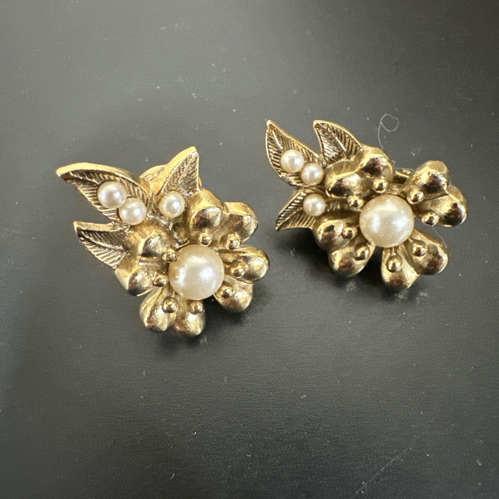 1928 Vintage  Faux Pearl Flower, Leaf Clip-On Earrings K990