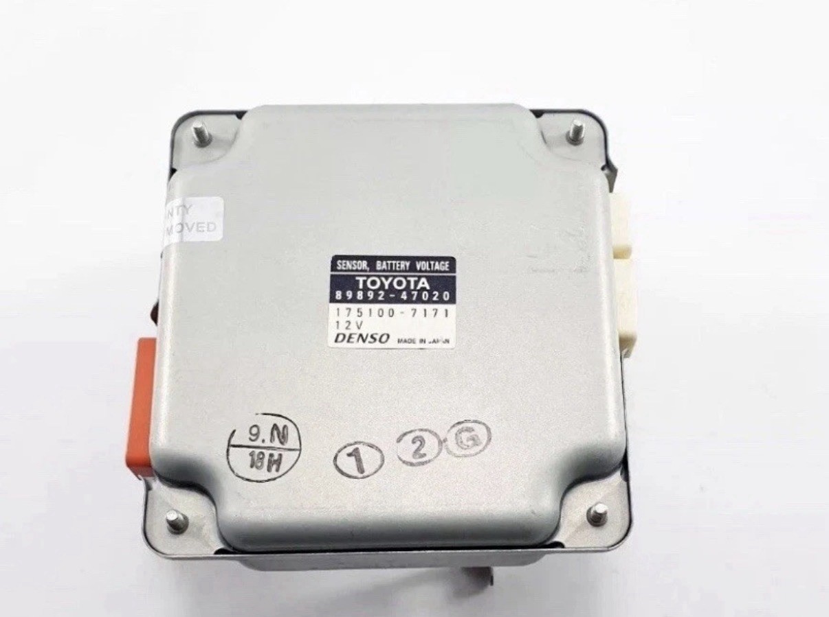 2010-2015 Toyota Prius Hybrid Battery Voltage Sensor ECU Module OEM 89892-47020