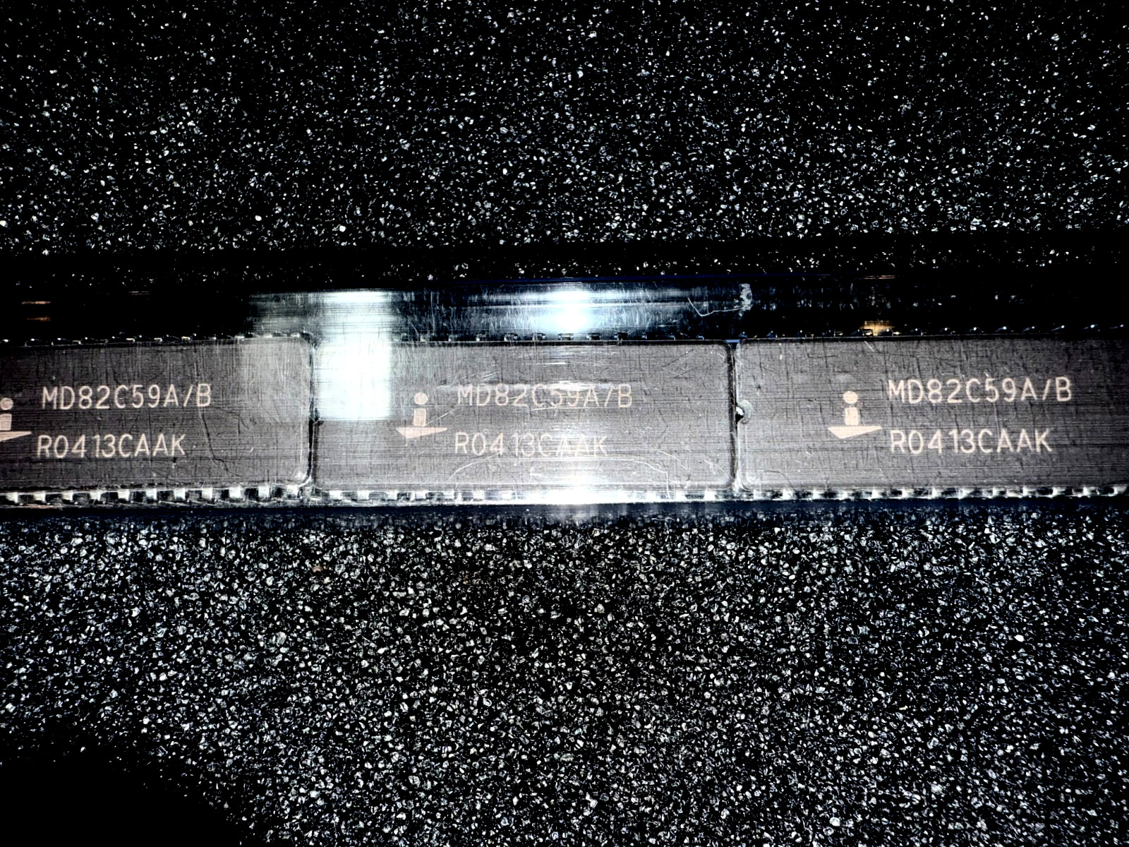 MD82C59A/B