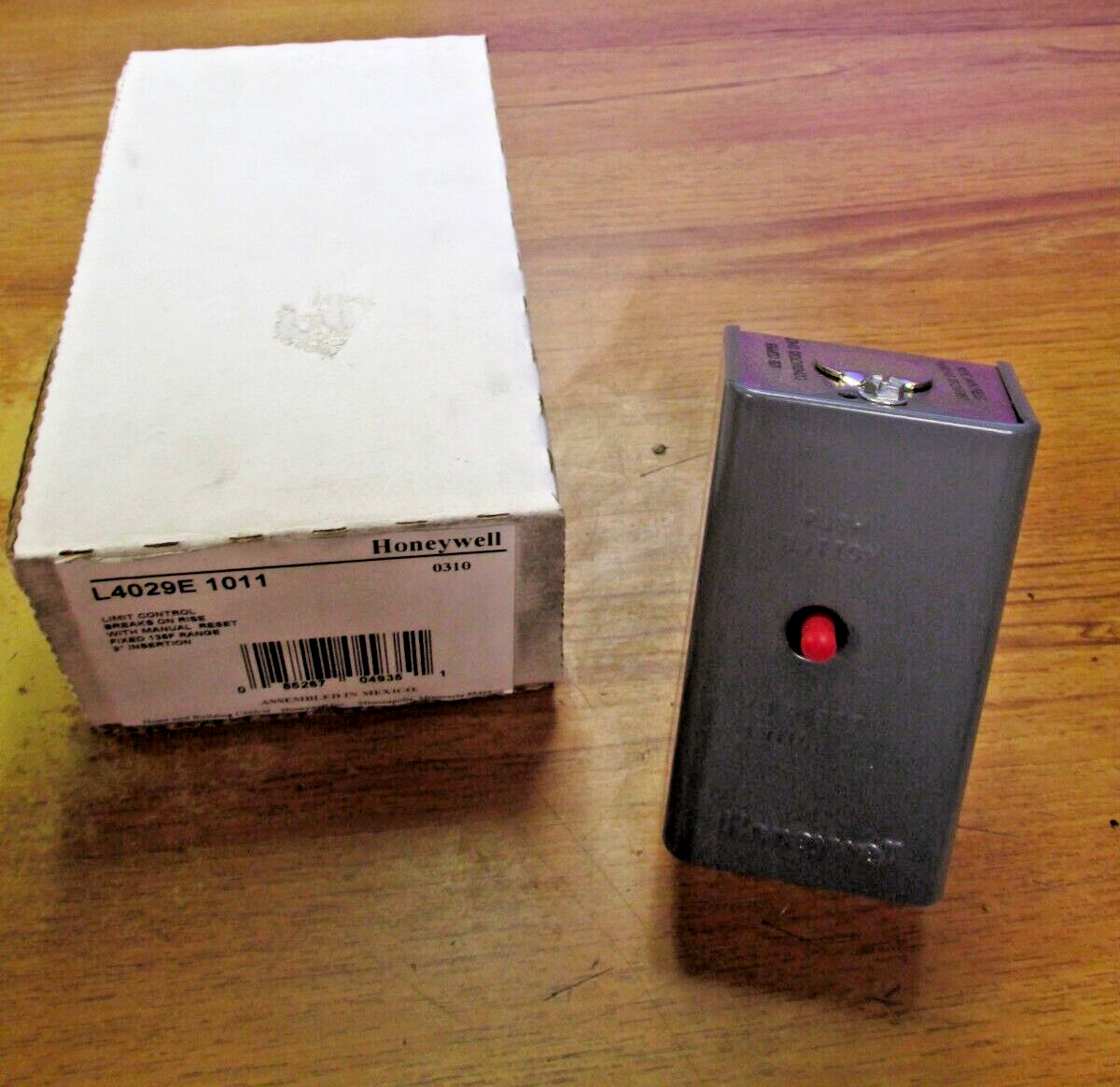 NIB HONEYWELL LIMIT CONTROL 3" INSERTION CAT# L4029E-1011 .. YG-18
