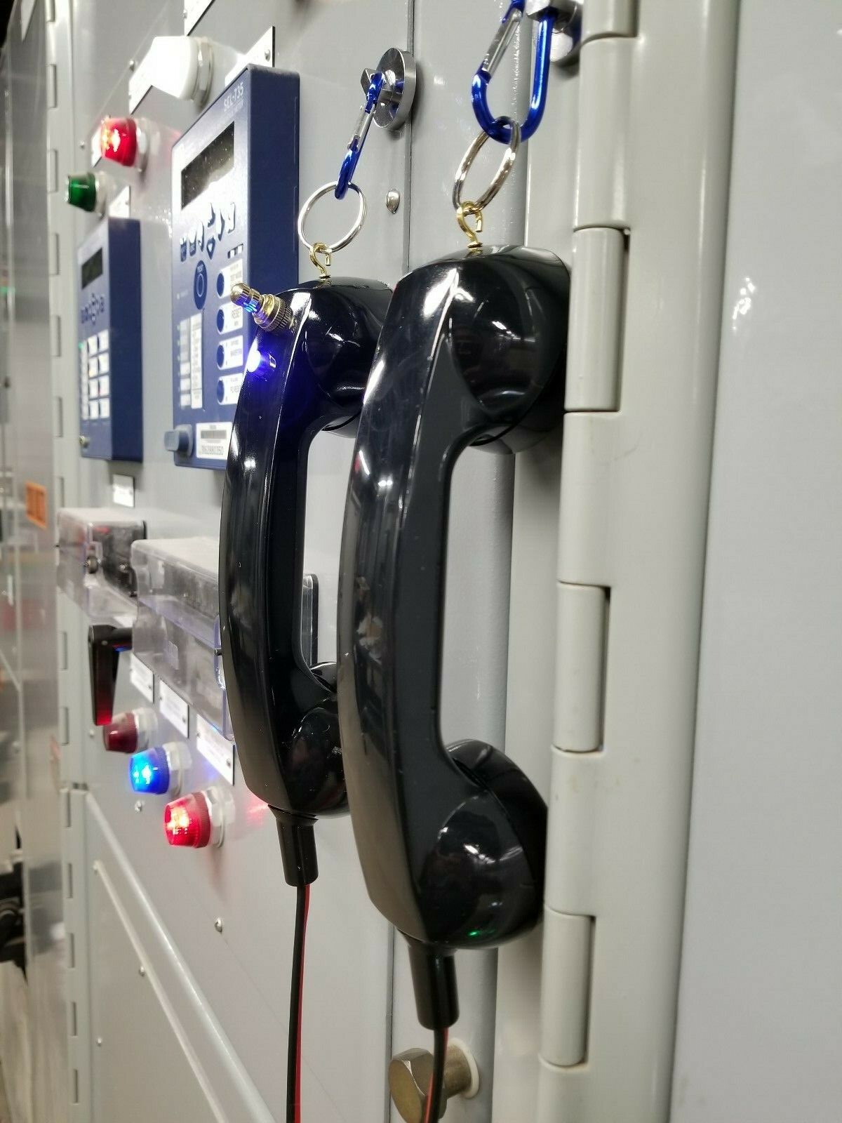 Loop Check Phones™ Continuity Test Electrician Phones™ ES001