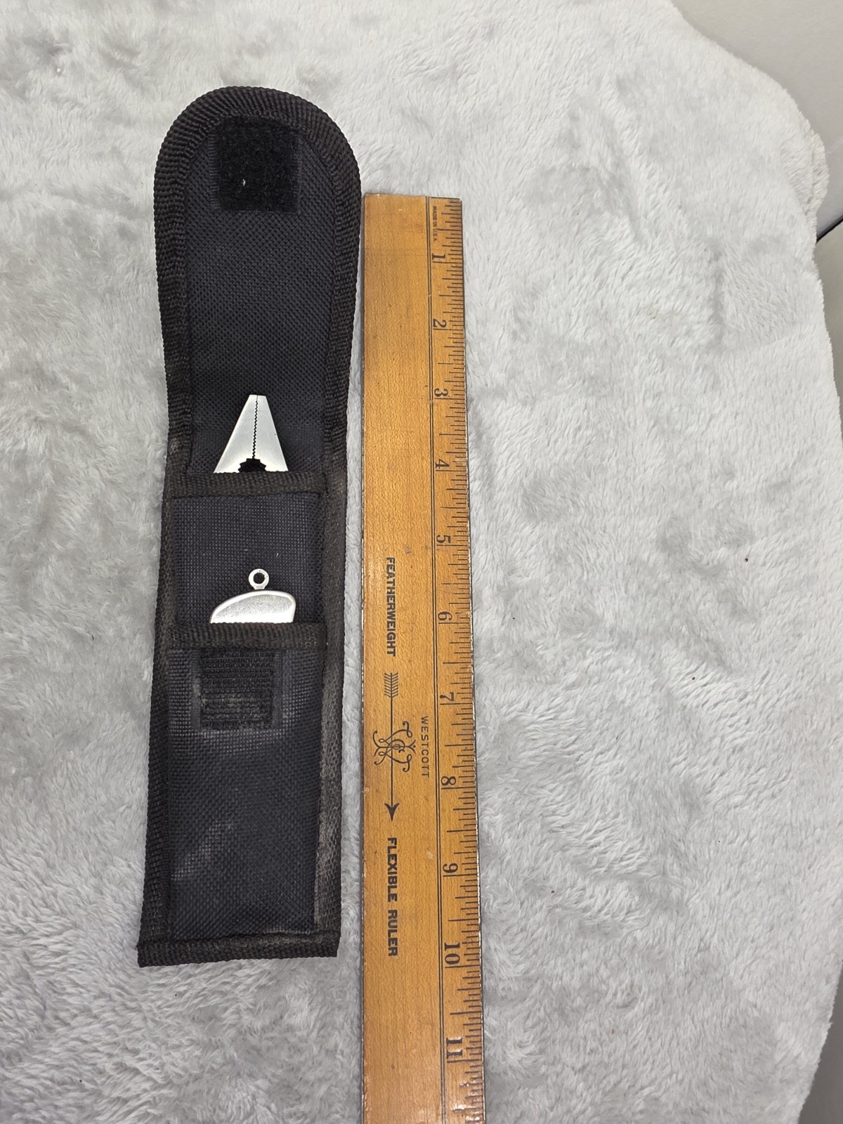 Multi-Tool with pocket knife with sheath with belt loop