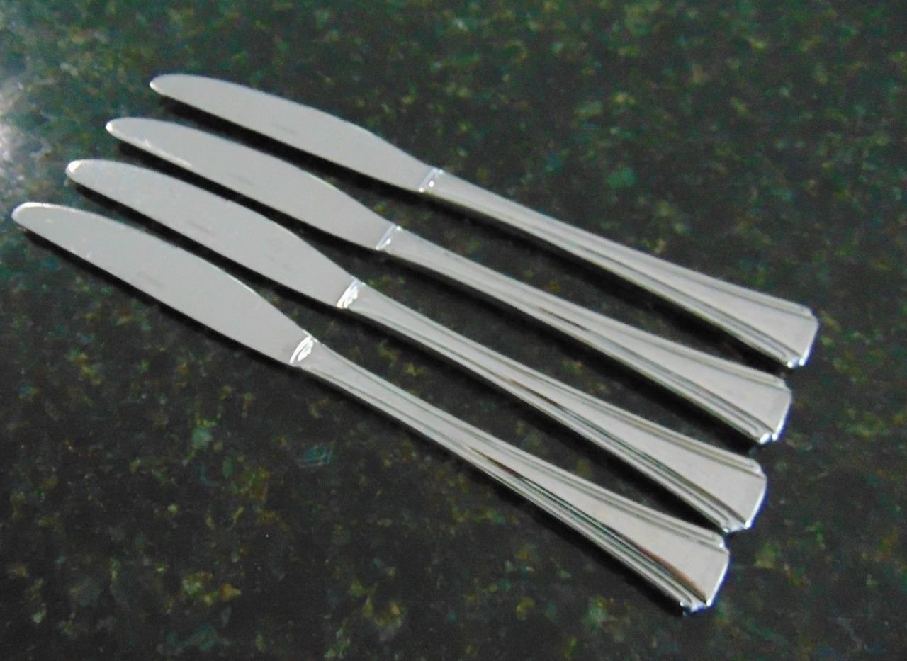 Oneida BORDEAUX Dinner Knife Lot 4 Knives Stainless
