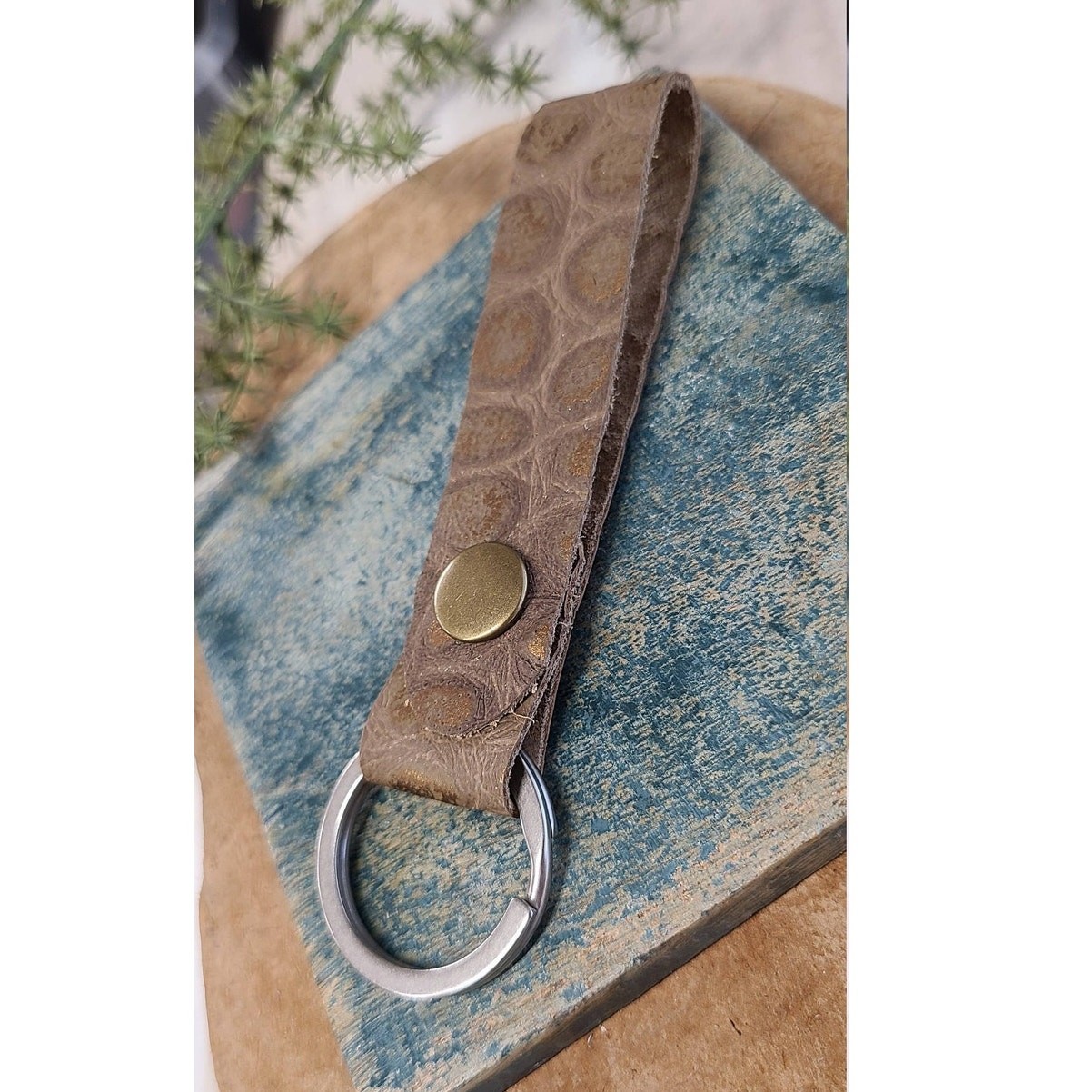 Hand-Cut Pebbled Leather Key Fob in Bronze