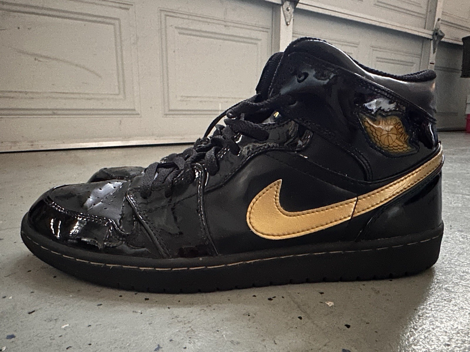 Nike Air Jordan 1 Retro Metallic Gold 2003 Size 12 🔥