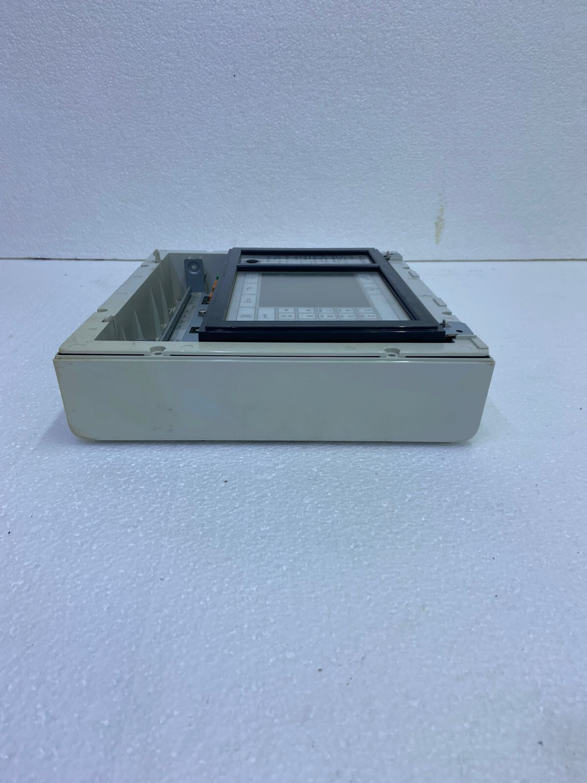 FIRE ALARM SYSTEM DISPLAY WITH PANEL CONTROLLER, CH#37 (TESTED)